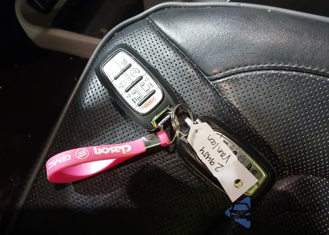 2018 Chrysler Pacifica Limited z USA, uszkodzony, nr VIN 2C4RC1GG6JR232746